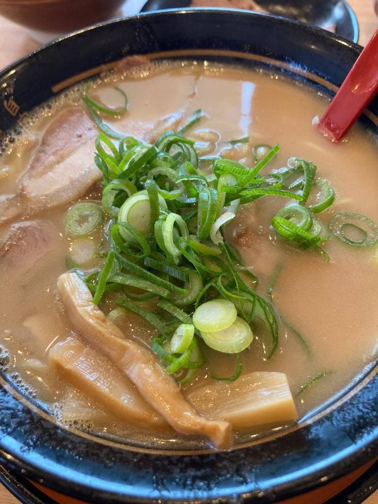豚旨うま屋ラーメン 高蔵寺店