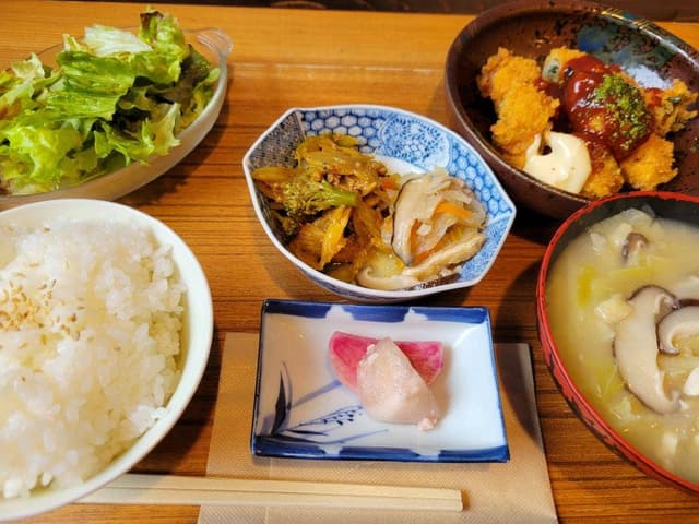 パーラーエメラルド - サブ画像1