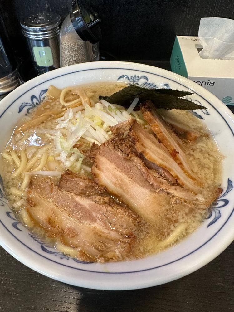 ハッスルラーメンホンマ 浅草店