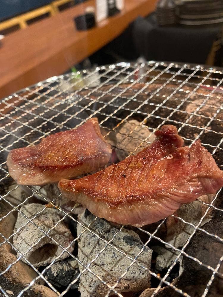 炭火焼肉ホルモン じゃん