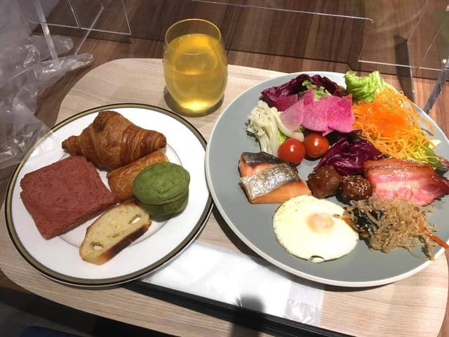 テラスダイニング ミケーラ ロイヤルパインズホテル浦和 - サブ画像1