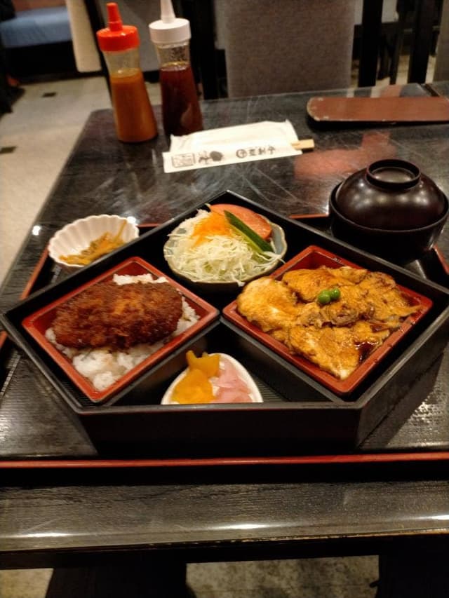 登利平 高崎モントレー店 - サブ画像2