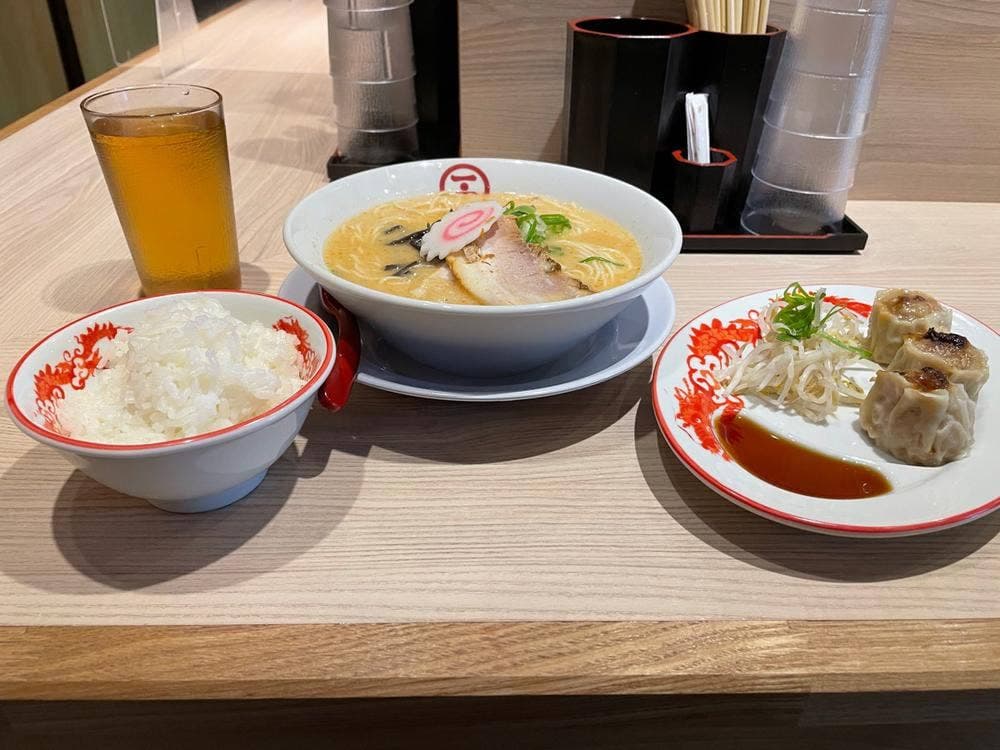 豚骨らーめん ぶちとん 本店