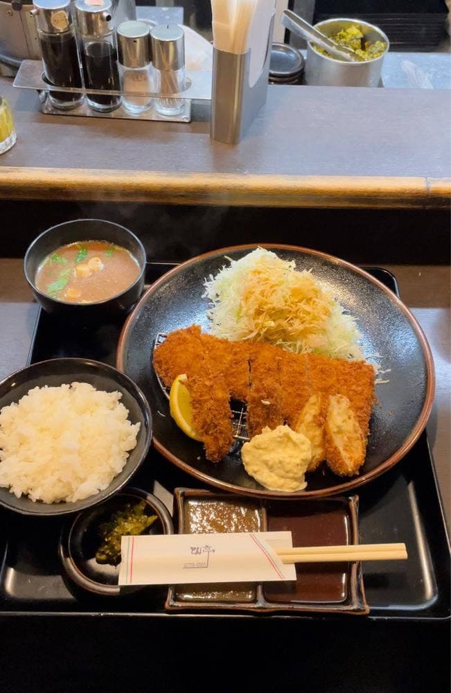 とん亭