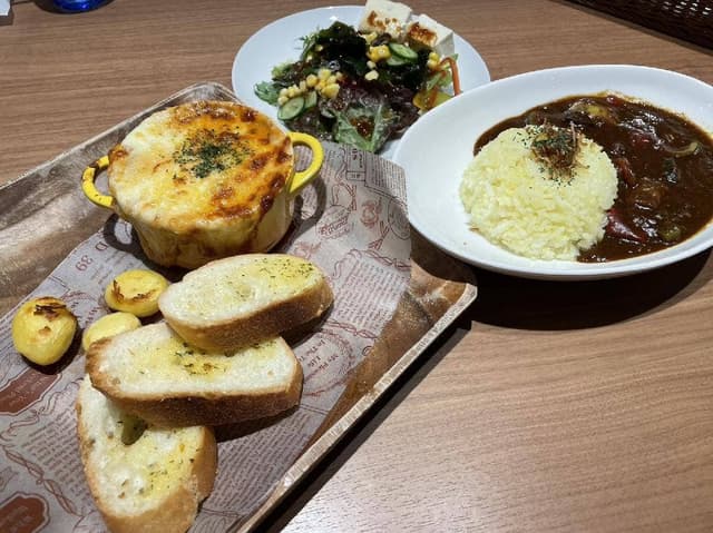 カフェ青山 岡山本店 - サブ画像1