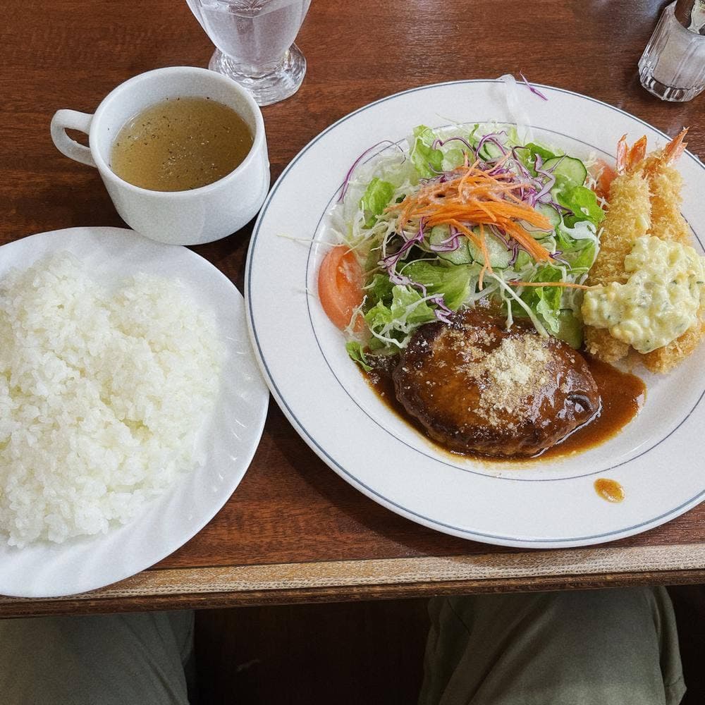 レストラン喫茶りよん
