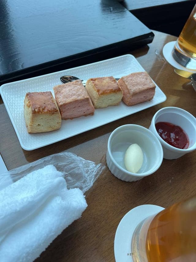 トゥエンティエイト コンラッド東京 - サブ画像3