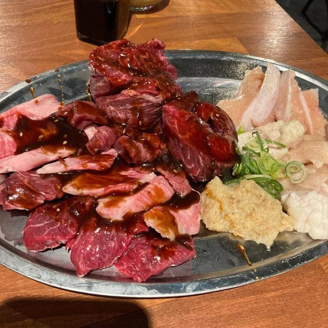 焼肉×食べ放題 おにくが好きです 梅田茶屋町店 - サブ画像1