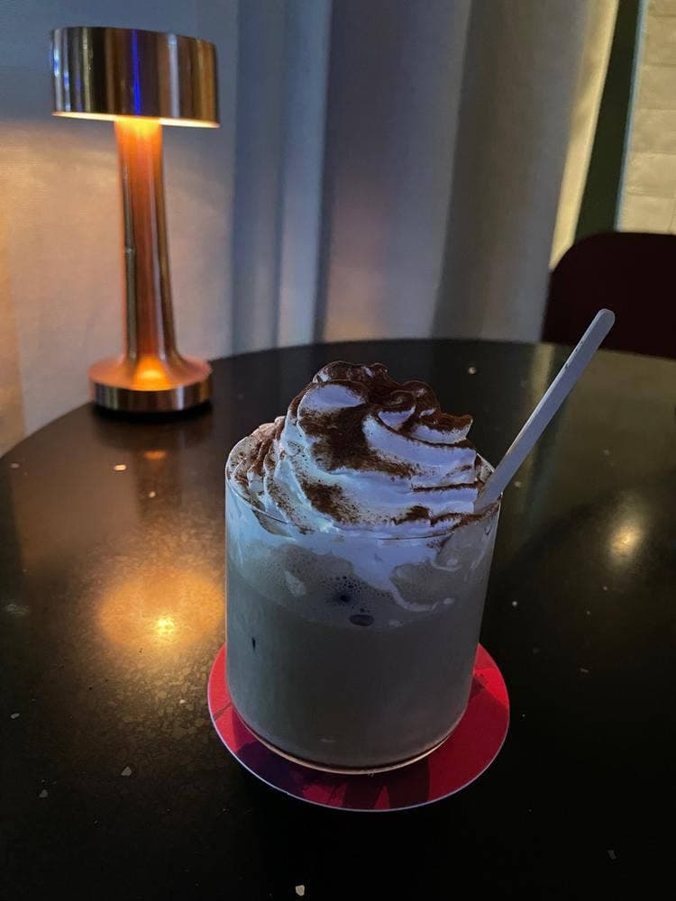 W XYZ Bar