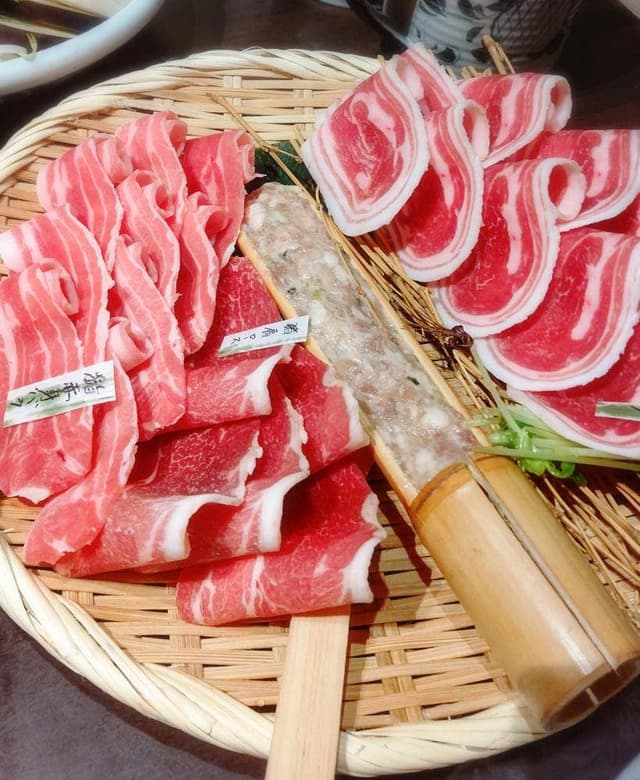 ジビエ焼肉・ジビエ鍋 狩人の空 - サブ画像1