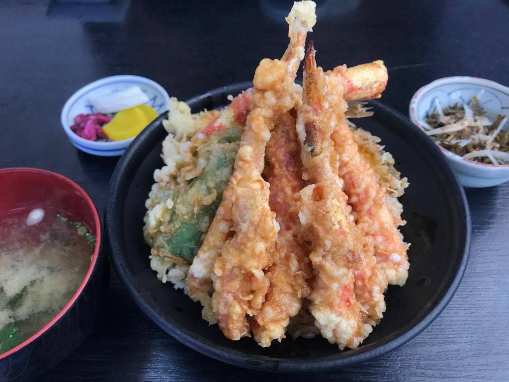 の一食堂