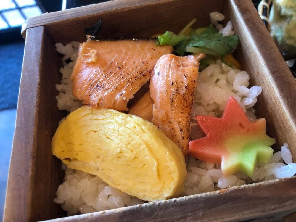 胡麻切りそばと創作串揚げ おおの