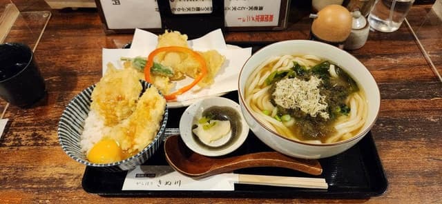 饂飩とお酒 からほり きぬ川 - サブ画像3