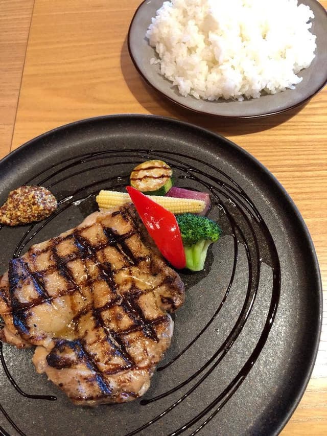 RED ROOM rooftop & grill - サブ画像1