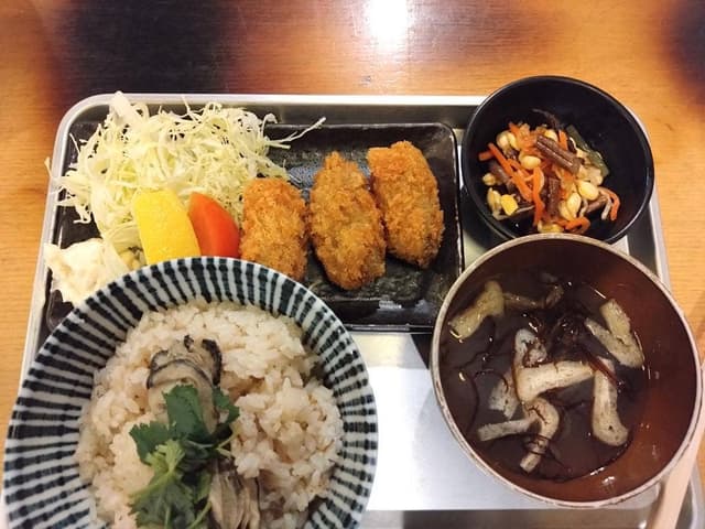 かき小屋 飛梅 神田西口店 - サブ画像3