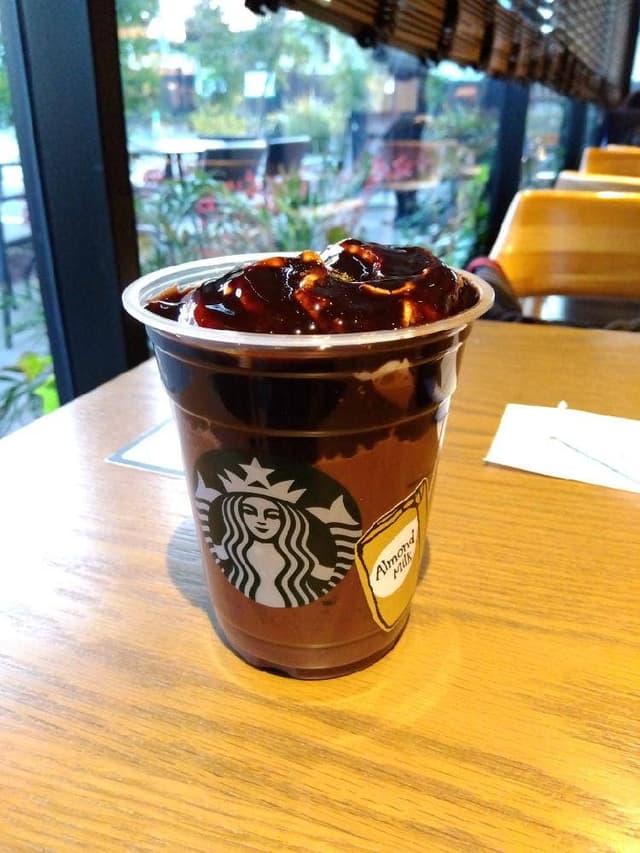 スターバックス コーヒー 藤沢菖蒲沢店 - サブ画像1