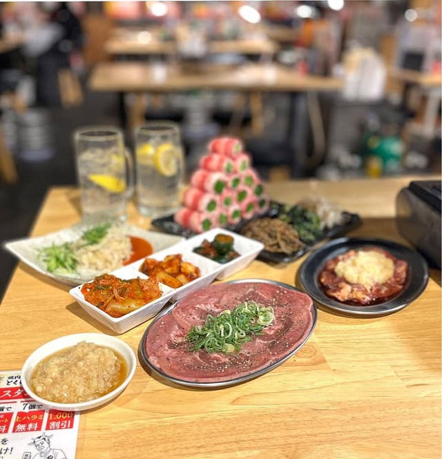 焼肉ホルモンとくちゃん十三店 - サブ画像1