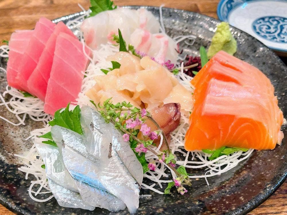 汐香る店 海
