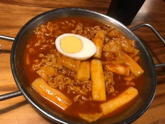辛ちゃん 新大久保駅前店 - サブ画像1
