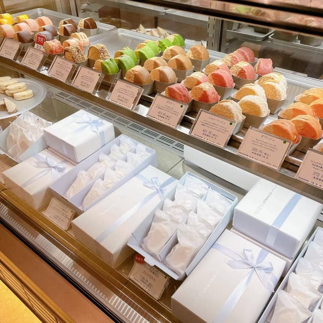 プティ・ナージュ 阪神梅田本店 - サブ画像1