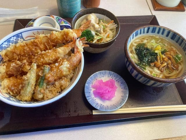 万さく 呉羽店 - サブ画像1