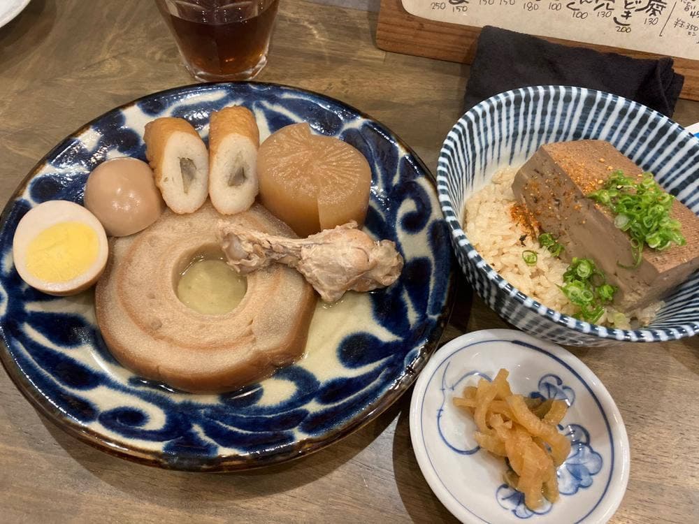 駅前おでん 高槻カントダキ