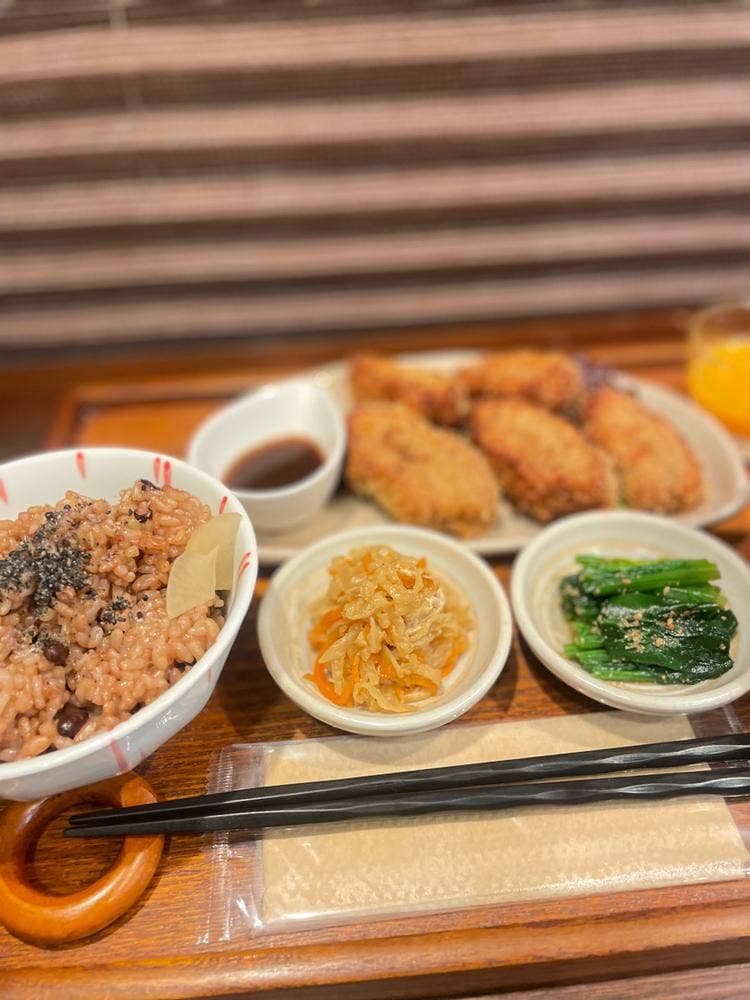 マクロビカフェ ひとこきゅう