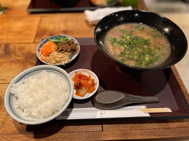 日本酒と焼肉 吉岡太一 - サブ画像1