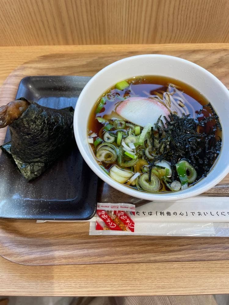 にぎりたて 日比野店