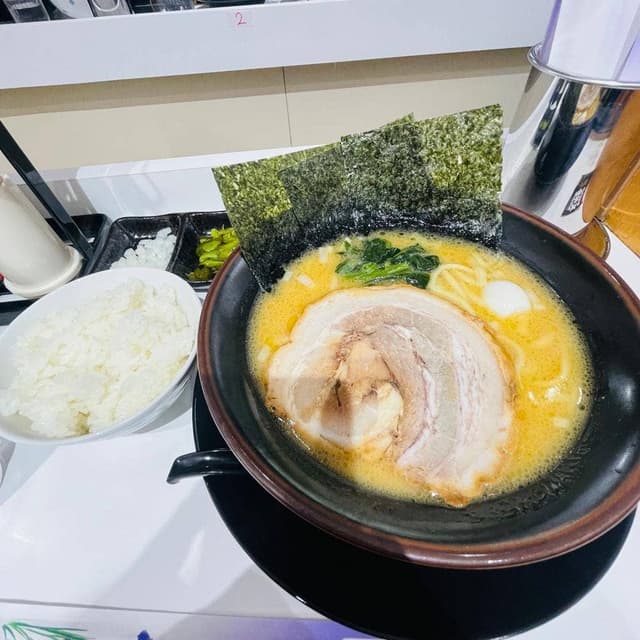 横浜家系ラーメン 天神家 - サブ画像1