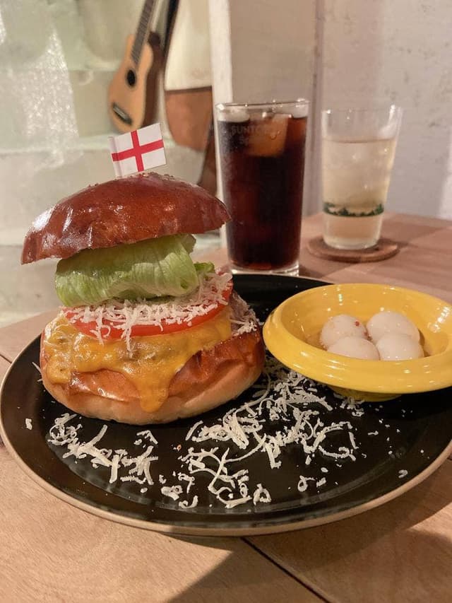 World Burger 新潟駅前店 - サブ画像1