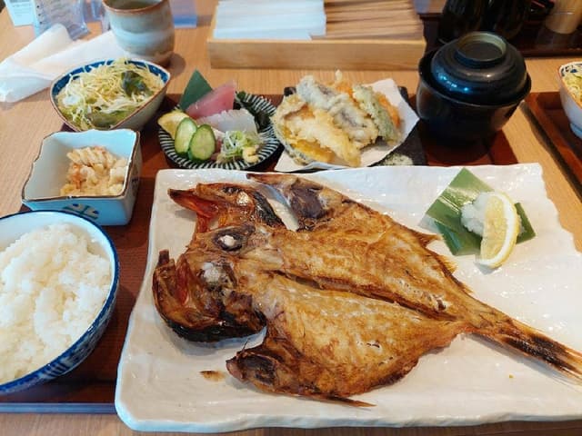 魚どん 然 - サブ画像3