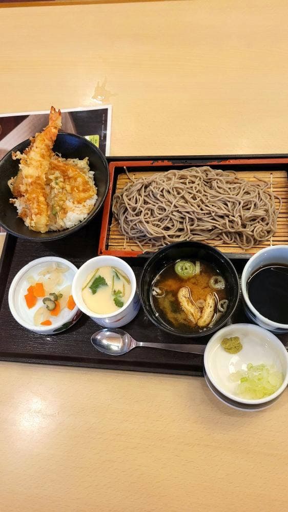 華屋与兵衛 相模原小山店