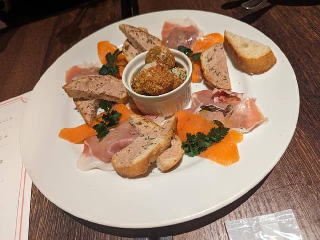 VILLA BIANCHI 丸の内OAZO店 - サブ画像1