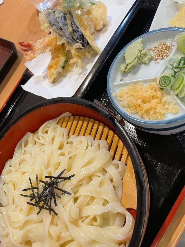 吉田麺業 荒子店 - サブ画像1