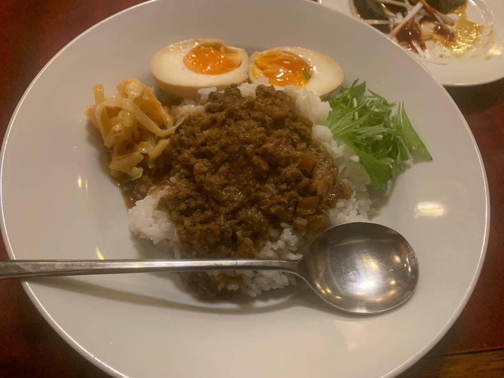 台湾料理 味王 小酒舘