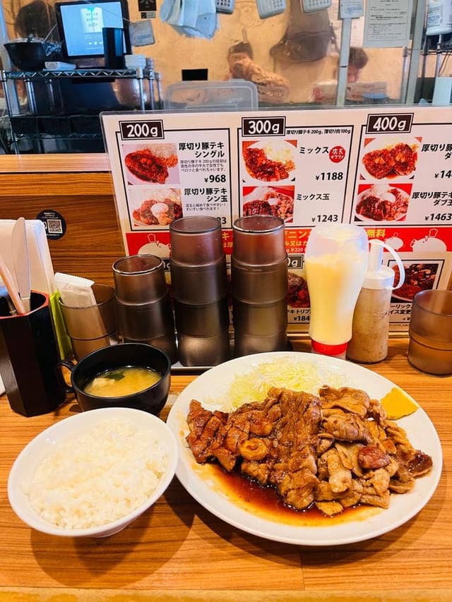 HONMACHI 豚テキ 本店 - サブ画像1