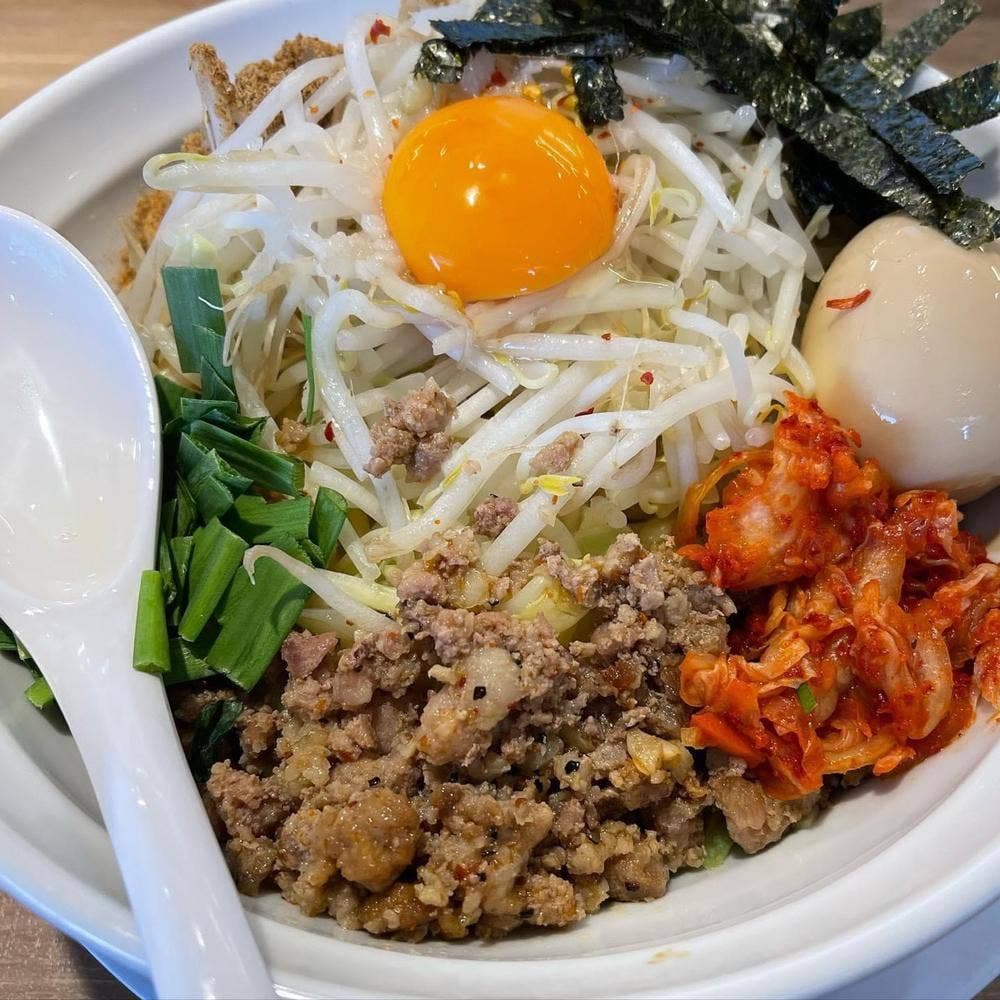 麺屋しずる みよし店