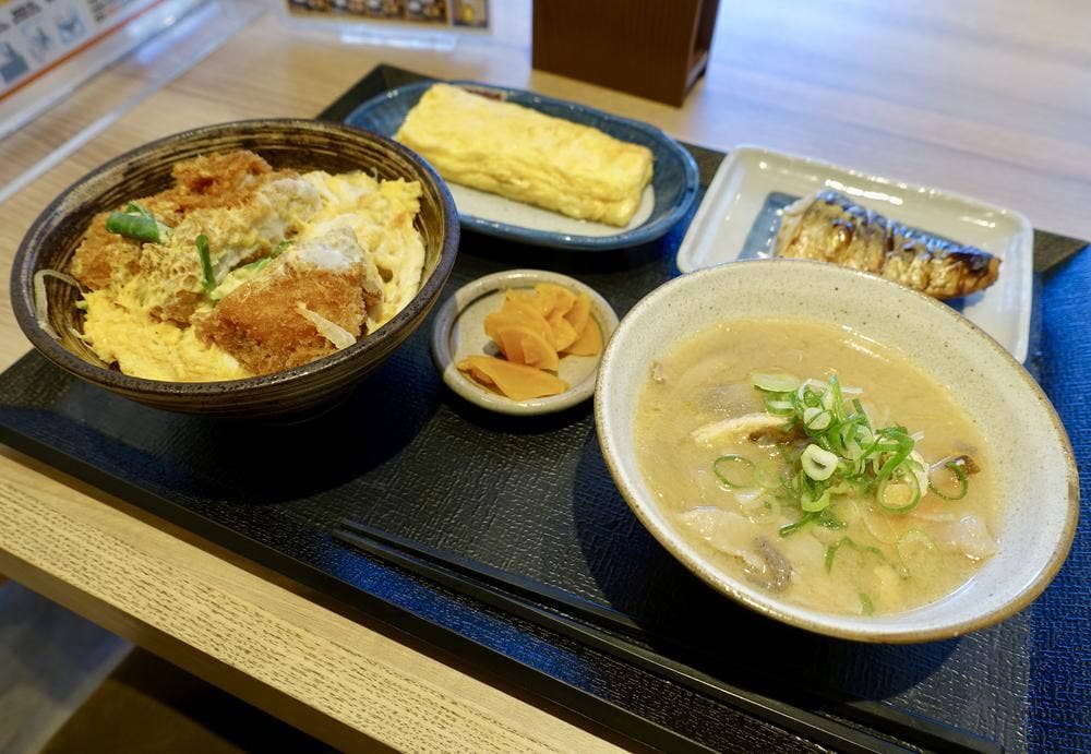 定食屋 よつ葉 万代店