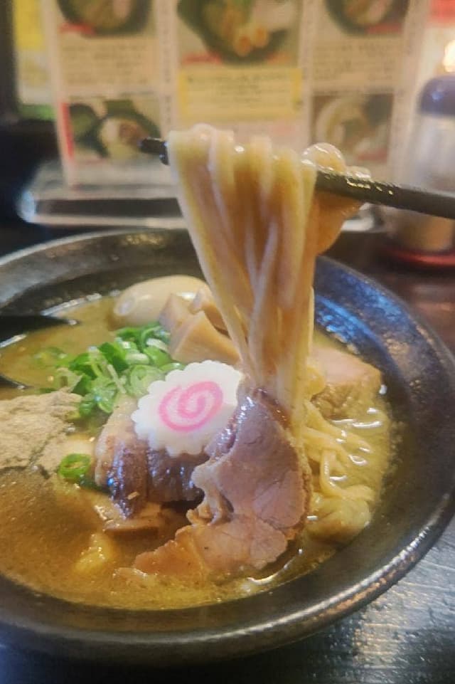 濃厚煮干しラーメン にぼしこいし - サブ画像3