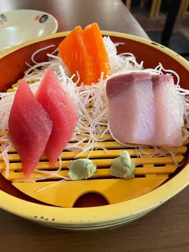 赤札屋 四谷店 - サブ画像3