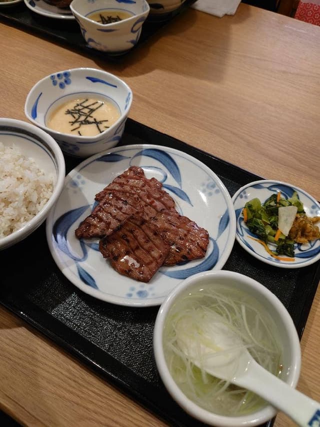 牛たんとろろ麦めし ねぎし 北千住マルイ店 - サブ画像2