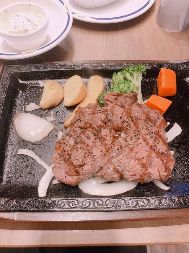 ステーキガスト 長野柳原店 - サブ画像2