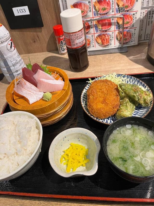 浜焼ドラゴン 南森町店 - サブ画像1