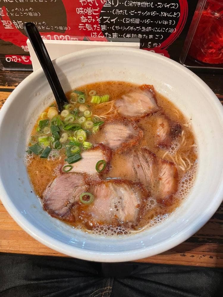 大牟田とんこつ屋 龍鳳 大蛇山支店