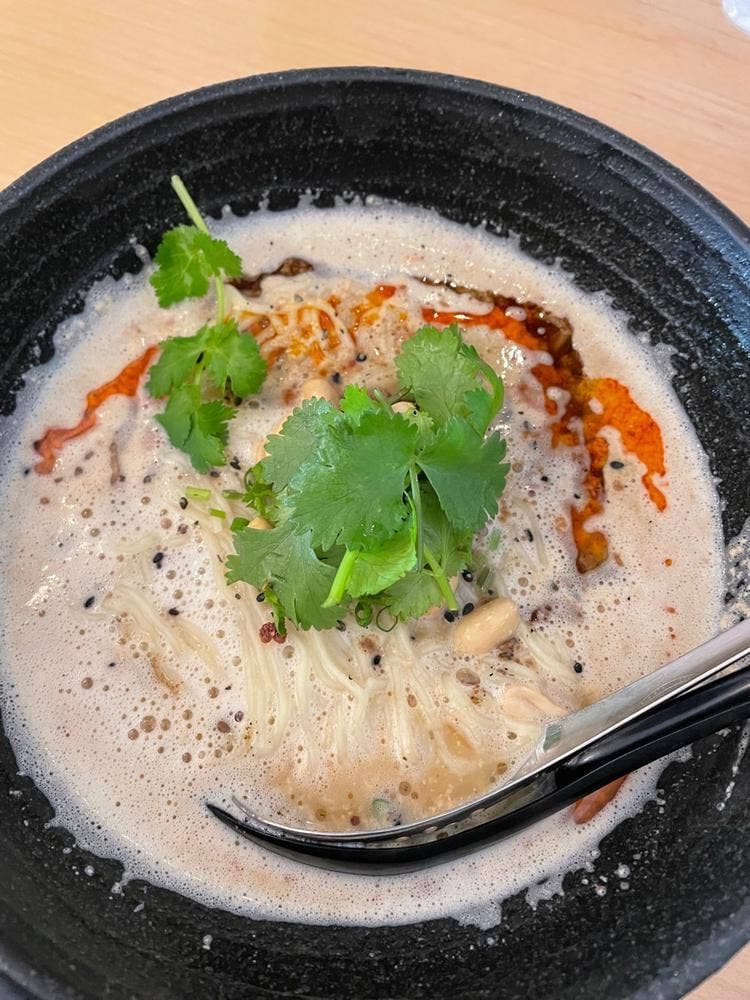 濃厚担担麺 博多 昊