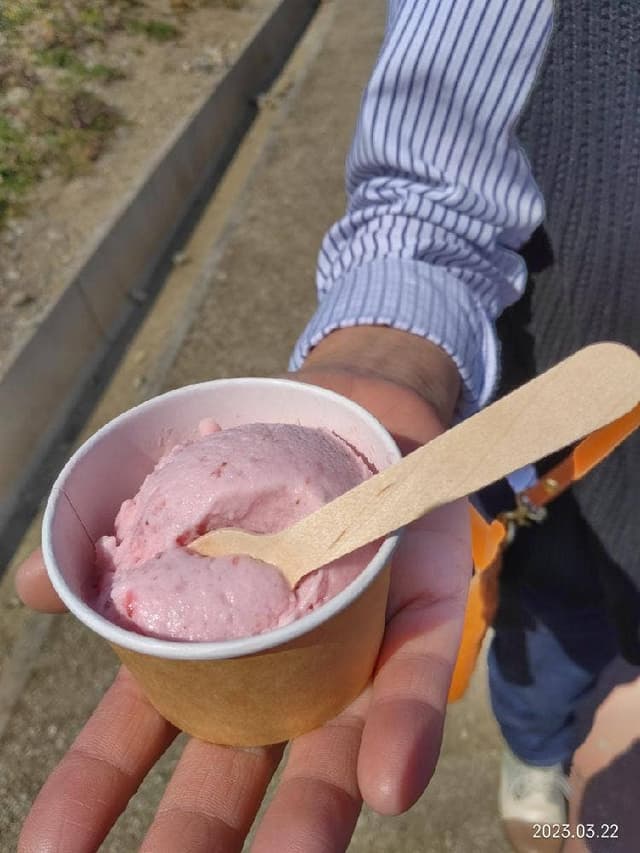 やまもと夢いちごの郷 スイーツコーナー - サブ画像2