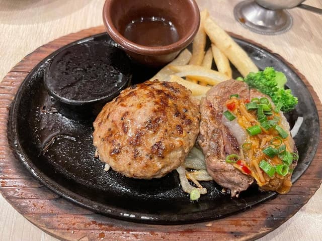 ステーキのあさくま 伊勢原店 - サブ画像1