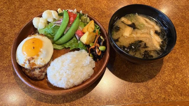 びっくりドンキー 鎌ヶ谷店 - サブ画像1