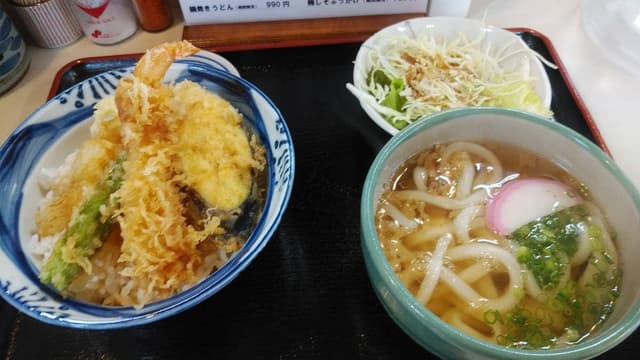 うえさか手打うどん店 - サブ画像1